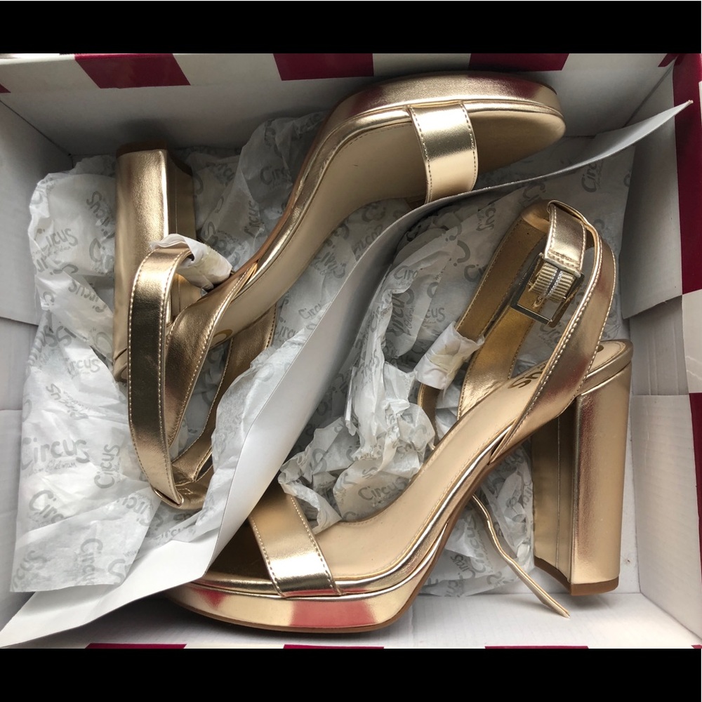 BRAND NEW Sam Edelman gold strappy heels